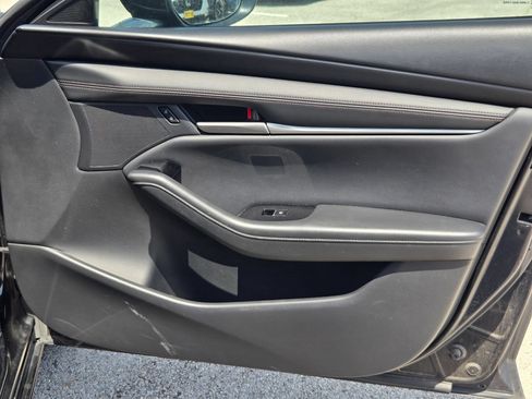 Used 2024 MAZDA MAZDA3 s FWD image 28