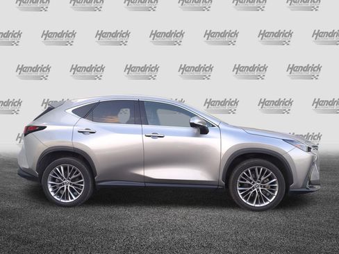 Used 2022 Lexus NX 350h AWD w/ Vision Package image 11