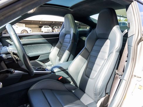 Used 2022 Porsche 911 Turbo S image 5