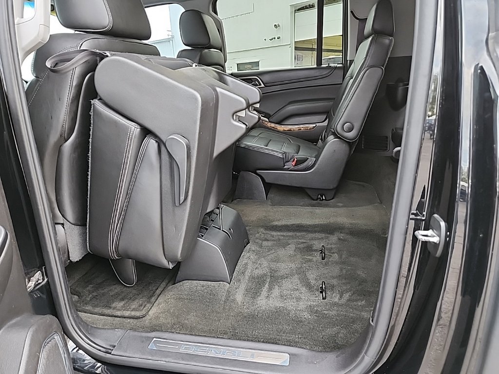 Used 2016 GMC Yukon XL Denali w/ Open Road Package AWD/4WD image 34