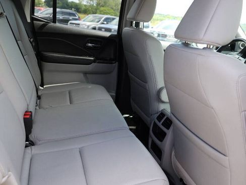 Used 2017 Honda Ridgeline RTL-E image 16