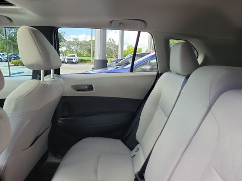 Used 2026 Toyota Corolla Cross LE w/ Moonroof Package FWD image 14