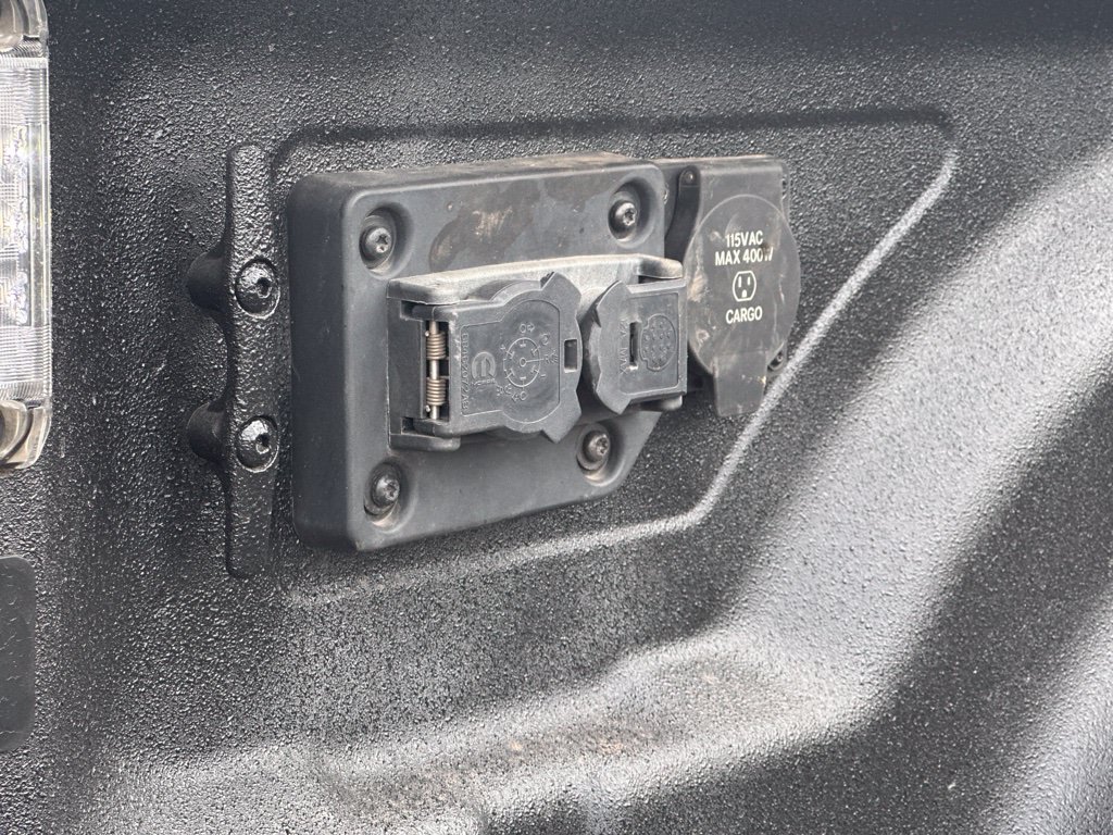 Used 2025 RAM 3500 Big Horn AWD/4WD image 13