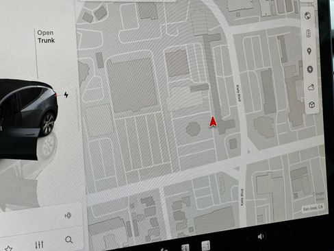 Used 2023 Tesla Model Y Long Range image 19