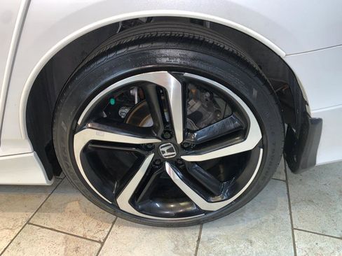 Used 2022 Honda Accord Sport image 12