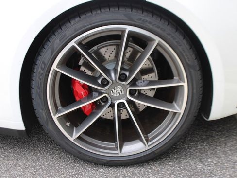 Used 2020 Porsche 911 Carrera S image 13