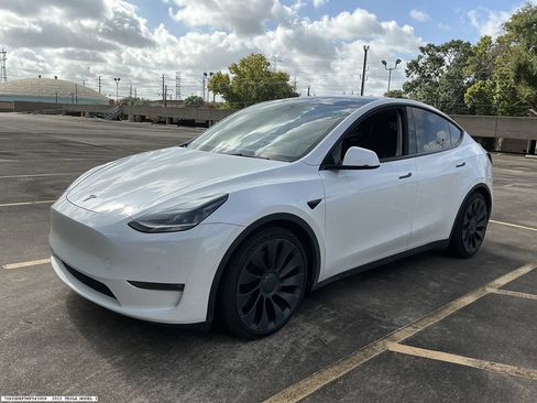 Used 2022 Tesla Model Y Performance AWD/4WD image 4