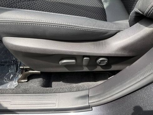 Used 2019 Subaru Forester Premium AWD/4WD image 16