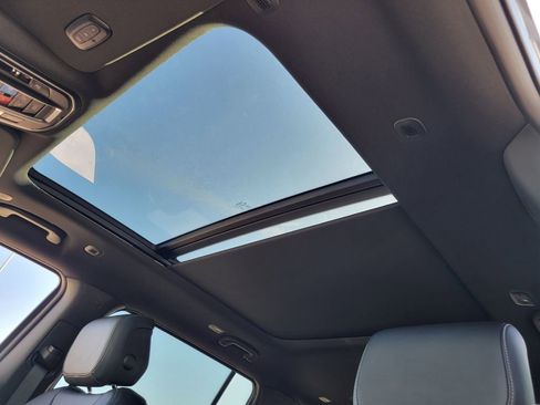 New 2026 Jeep Grand Wagoneer Limited w/ Premium Group II image 17