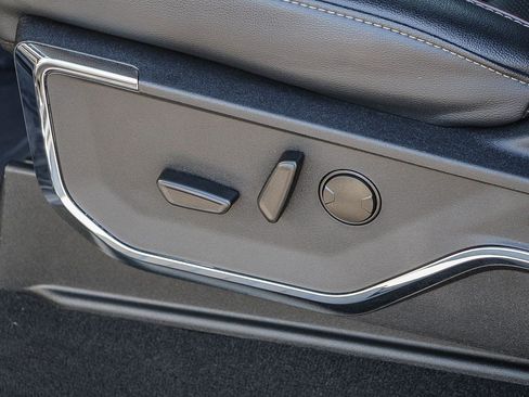 Used 2024 Ford F250 Lariat w/ Chrome Package image 19