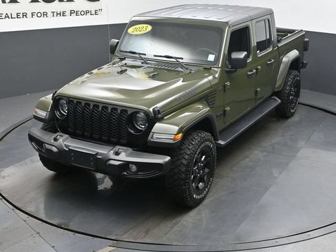 Used 2023 Jeep Gladiator Sport AWD/4WD image 43