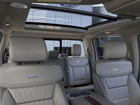 New 2025 Ford F250 Platinum w/ Platinum Plus Package image 22