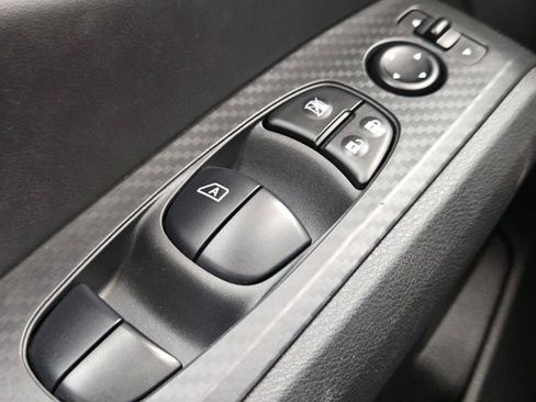 Used 2025 Nissan Altima 2.5 SV AWD/4WD image 23