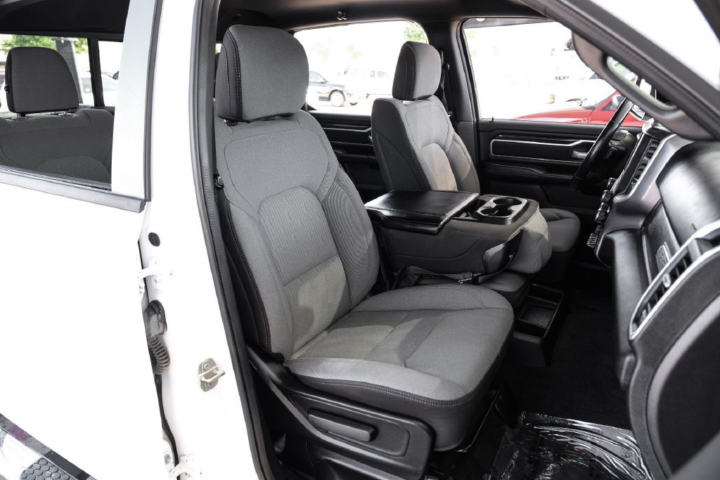 Used 2023 RAM 1500 Big Horn AWD/4WD image 36