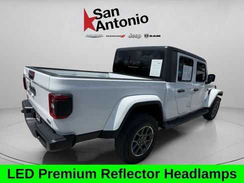 Used 2021 Jeep Gladiator Overland AWD/4WD image 15