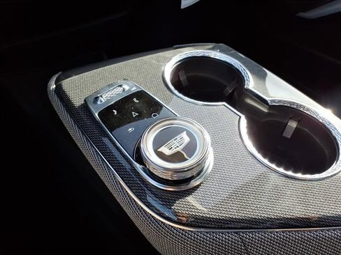 New 2026 Cadillac Optiq Sport 1 image 32