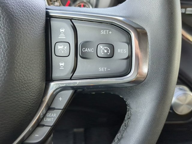 Used 2025 RAM 1500 Laramie AWD/4WD image 25