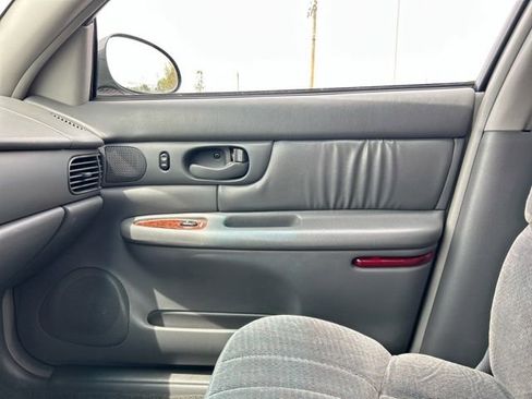 Used 2003 Buick Century Custom w/ Preferred Equipment Group 1SB FWD image 32