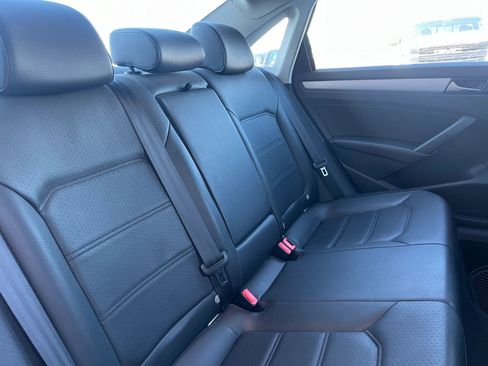 Used 2013 Volkswagen Passat 2.5 SE FWD image 15