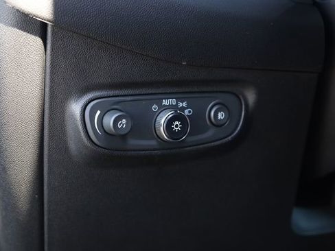 Used 2020 Chevrolet Equinox LT image 14