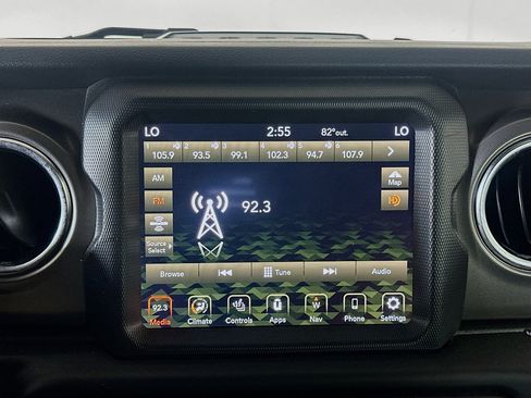 Used 2023 Jeep Wrangler Unlimited Rubicon 4xe w/ Cold Weather Group AWD/4WD image 19