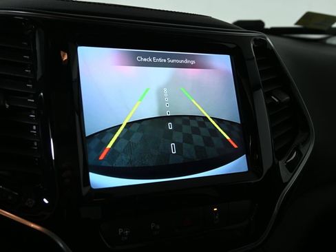 Used 2021 Jeep Cherokee Limited w/ Elite Package image 25