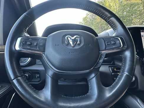 Used 2024 RAM 1500 Laramie image 24