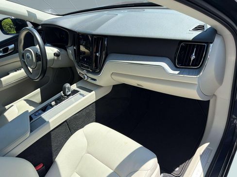 Used 2024 Volvo XC60 B5 Plus w/ Protection Package Premier AWD/4WD image 30