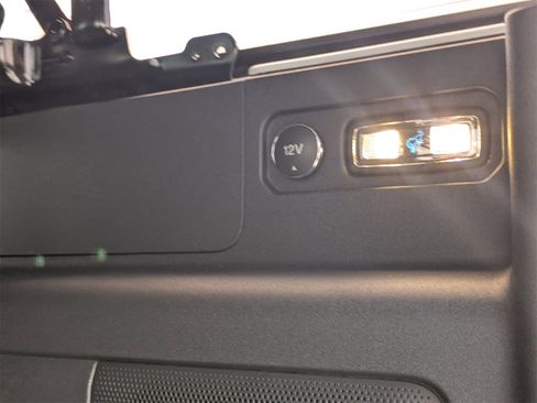 New 2025 Ford Bronco Outer Banks w/ Sasquatch Package image 13