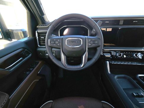 New 2026 GMC Sierra 2500 Denali Ultimate w/ LPO, Black Badging Package image 22