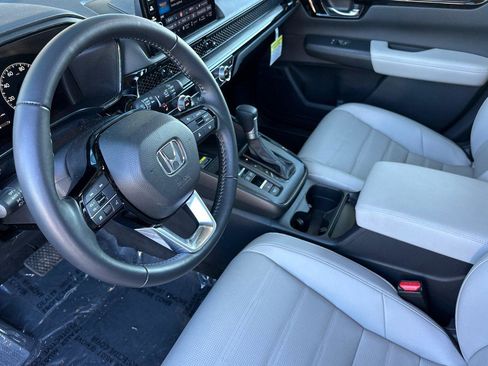 Used 2025 Honda CR-V EX-L image 10