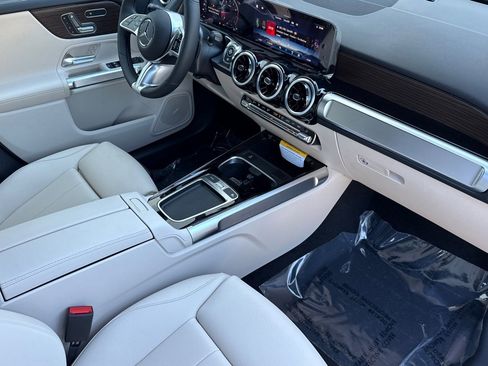 New 2026 Mercedes-Benz GLB 250 image 26