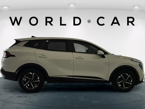 Certified 2025 Kia Sportage LX FWD image 32