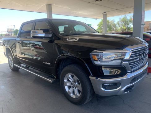 Used 2021 RAM 1500 Laramie AWD/4WD image 2
