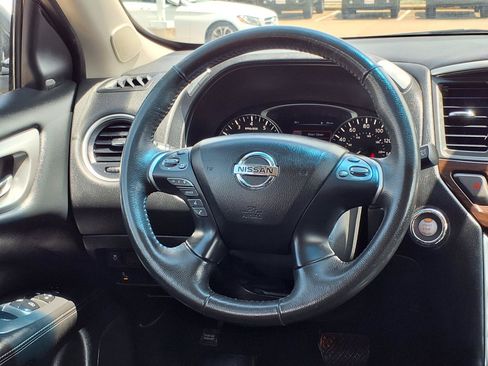 Used 2015 Nissan Pathfinder SL w/ SL Premium Package FWD image 18