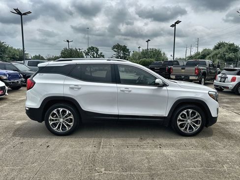 Used 2020 GMC Terrain SLT w/ Preferred Package FWD image 10
