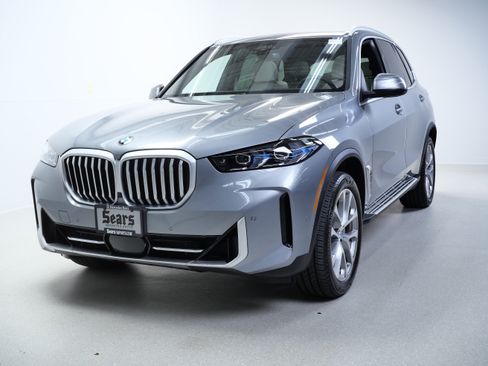 Used 2026 BMW X5 xDrive40i AWD/4WD image 12