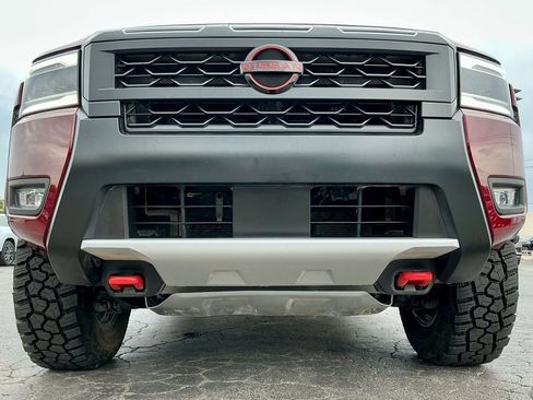 Used 2025 Nissan Frontier PRO-4X image 9