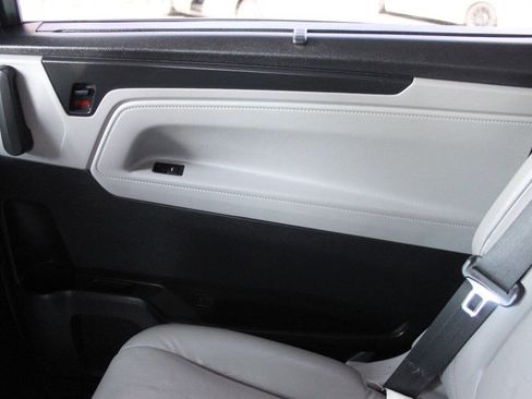 Used 2018 Honda Odyssey EX-L image 13