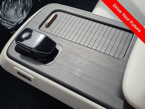 Used 2023 Nissan Ariya FWD image 15