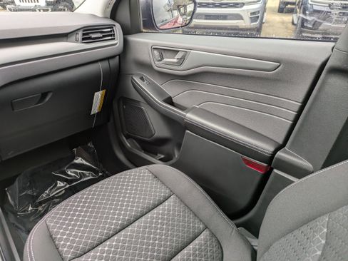 New 2026 Ford Escape Active image 18