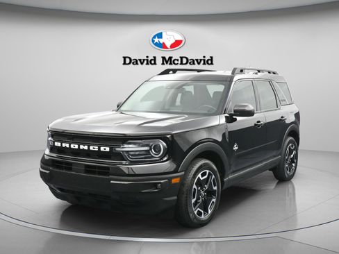 Used 2023 Ford Bronco Sport Outer Banks w/ Tech Package AWD/4WD image 4