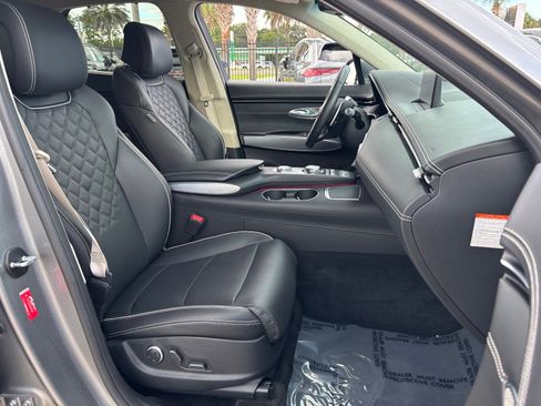 Used 2023 Genesis Electrified GV70 w/ Prestige Package image 25