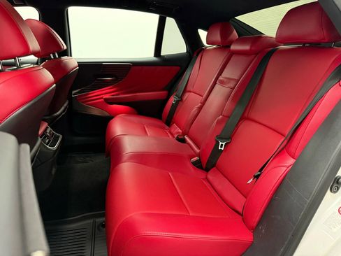 Used 2018 Lexus LS 500 w/ Accessory Package (Z2) image 40