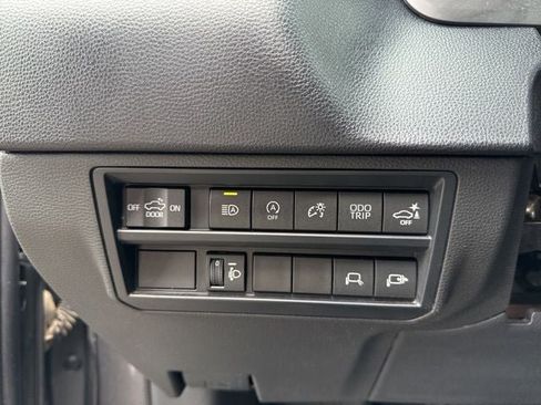 Used 2023 Toyota Tundra SR5 w/ SR5 Convenience Package AWD/4WD image 21
