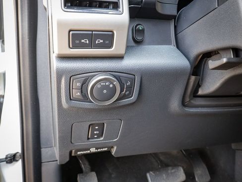 Used 2022 Ford F250 Lariat w/ FX4 Off-Road Package AWD/4WD image 21