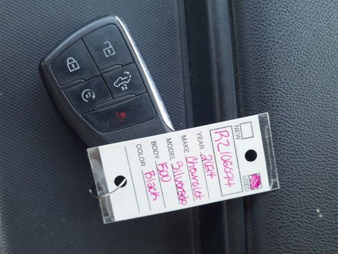 Used 2024 Chevrolet Silverado 1500 Custom image 17