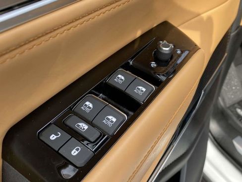 Used 2022 Jeep Grand Wagoneer Series III image 23