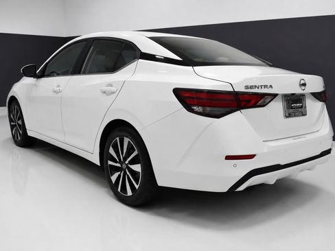 Certified 2023 Nissan Sentra SV w/ SV Premium Package FWD image 3