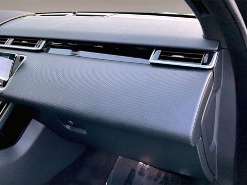 Used 2020 Land Rover Range Rover Velar R-Dynamic S image 24